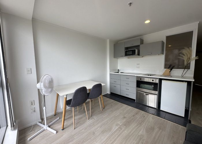  at 319/72 Nelson Street, Auckland Central, Auckland