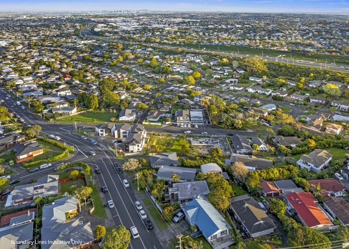  at 12 Laurina Road, Sunnynook, North Shore City, Auckland