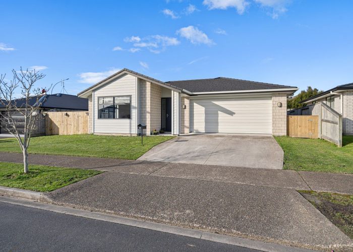  at 25 Awataha Crescent, Pyes Pa, Tauranga