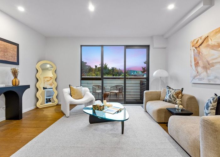  at 10 Meadowbank Road, Meadowbank, Auckland City, Auckland