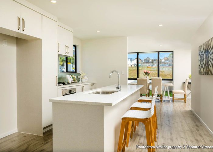  at 4 Seafarer Crescent, Stanmore Bay, Whangaparaoa