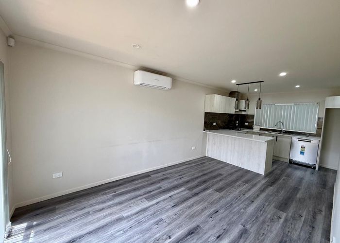  at 2/55 Swaffield Road, Papatoetoe, Manukau City, Auckland