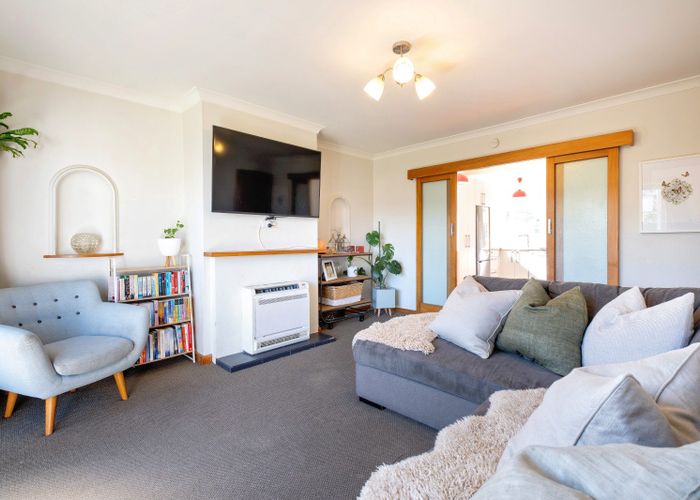  at 6 Lee Road, Taradale, Napier
