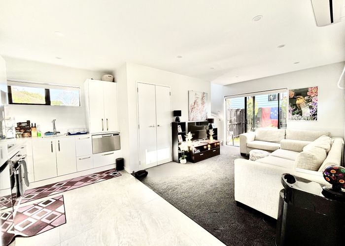  at 4/110 Kervil Ave, Te Atatu Peninsula, Waitakere City, Auckland
