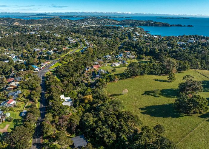  at 8 Junction Road, Oneroa, Waiheke Island, Auckland