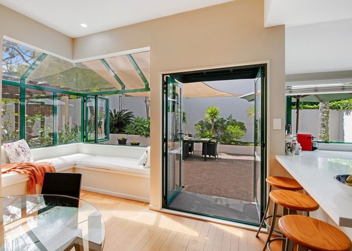  at 2/111 Beach Road, Castor Bay, Auckland
