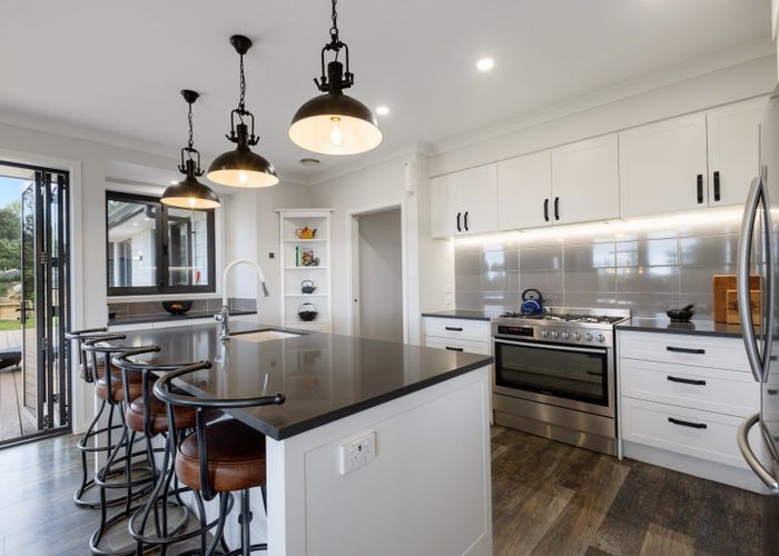  at 912 Omanawa Road, Tauranga