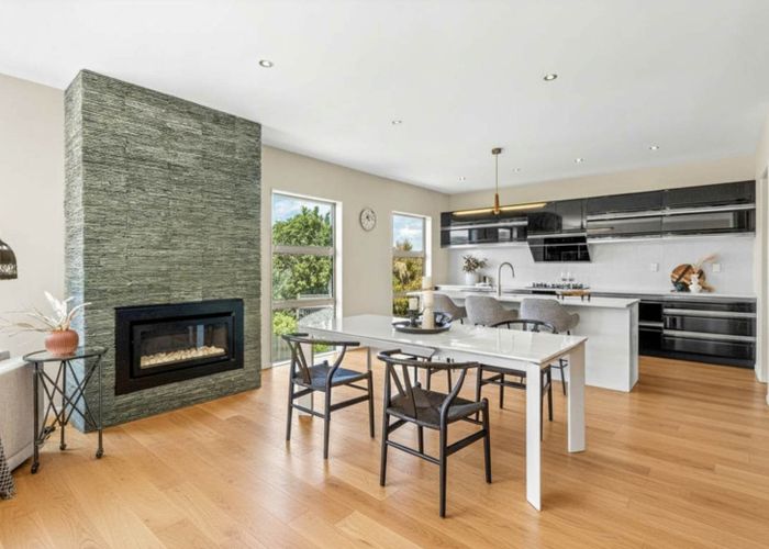  at 17 Limmer Place, Browns Bay, North Shore City, Auckland