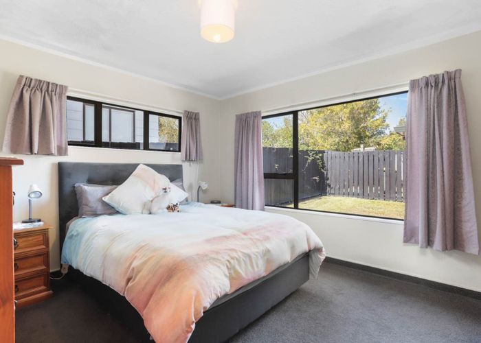  at 4/16 Evans Road, Glen Eden, Waitakere City, Auckland
