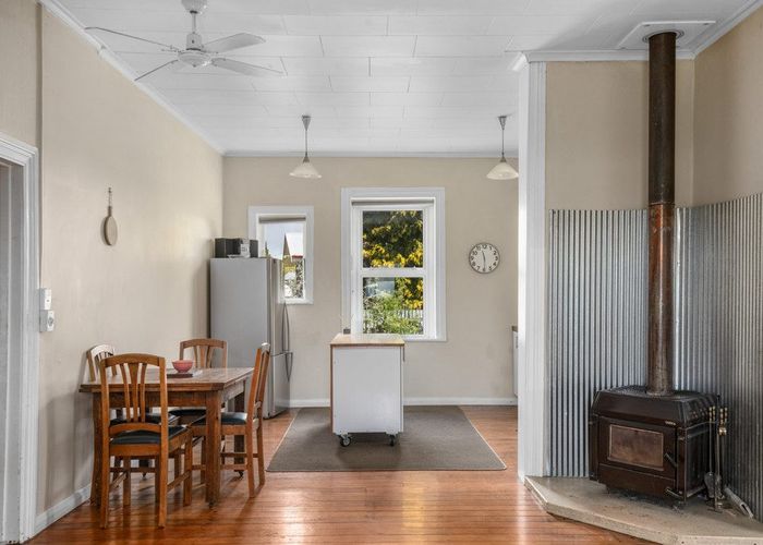  at 51 Leask Street, Omakau