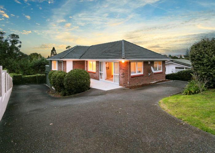  at 24 Raymond Terrace, Northcote, Auckland