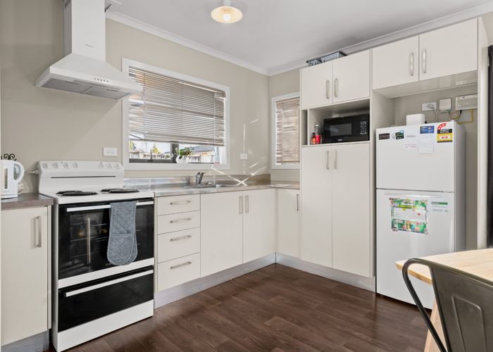  at 10F Yorkshire Road, Silverdale, Hamilton, Waikato