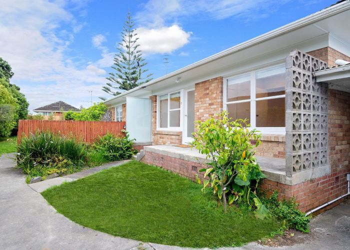  at 2/31 Dominion Street, Takapuna, Auckland