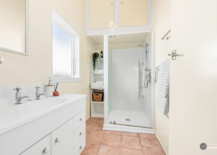  at 8 Buick Street, Petone, Lower Hutt