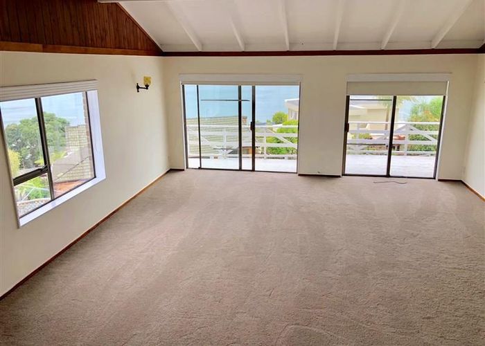  at 51 Hadfield Street, Beach Haven, North Shore City, Auckland