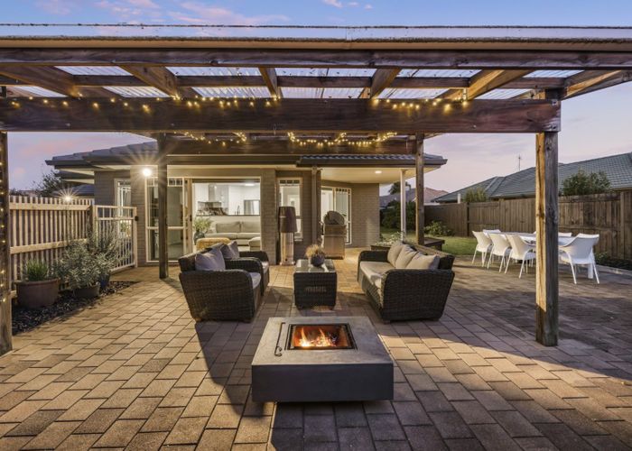  at 136 Gloucester Road, Mount Maunganui, Mount Maunganui