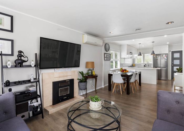  at 4 Saffron Street, Birkdale, North Shore City, Auckland