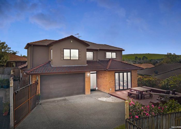  at 5 Craigavon Drive, East Tamaki, Manukau City, Auckland