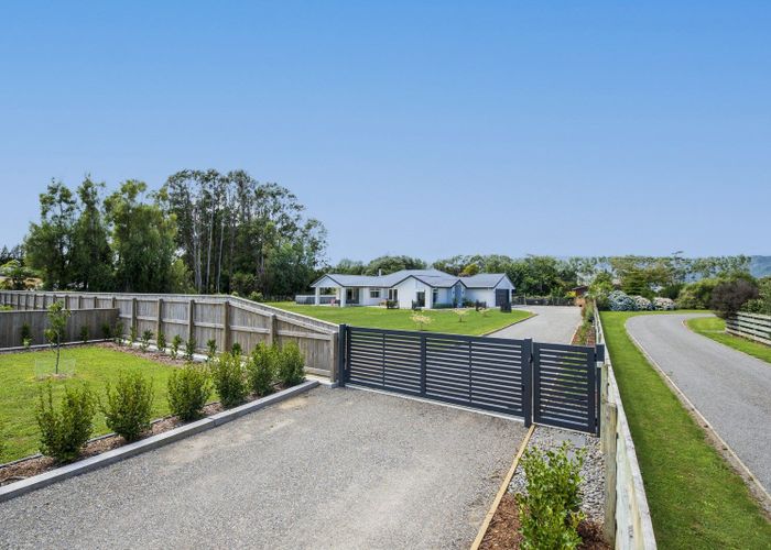  at 7 Fairview Place, Levin, Levin