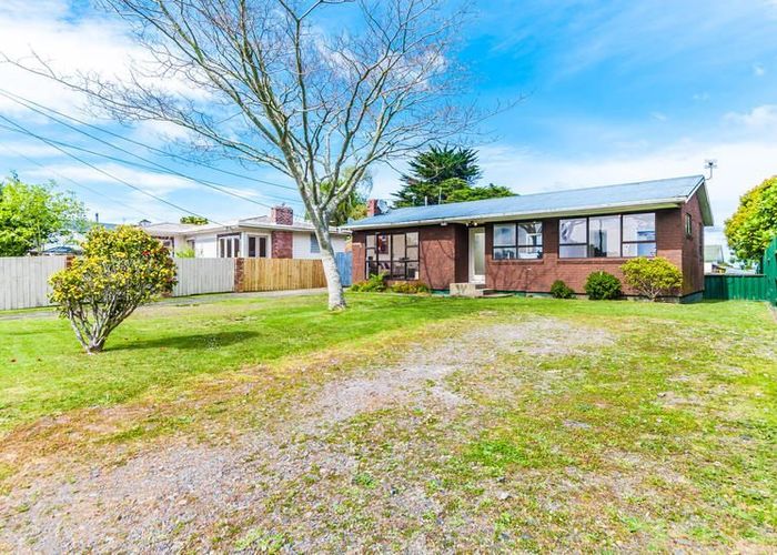  at 310 Rangatira Road, Beach Haven, Auckland