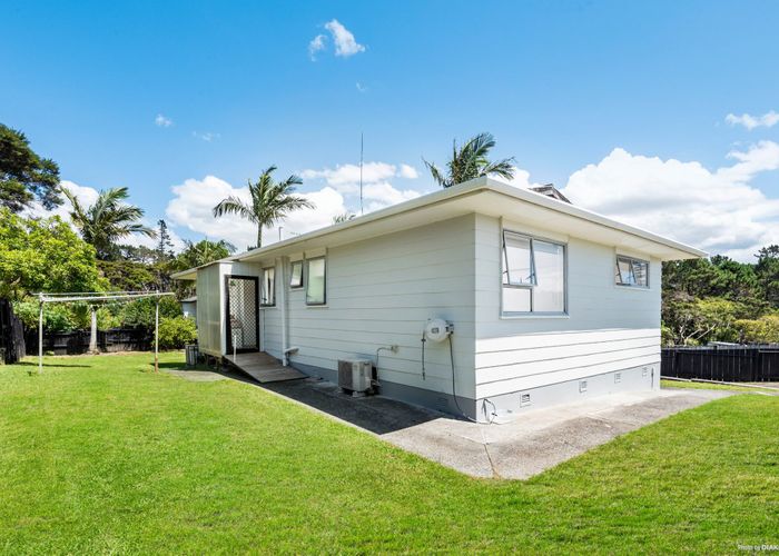  at 31 Allington Road, Massey, Auckland
