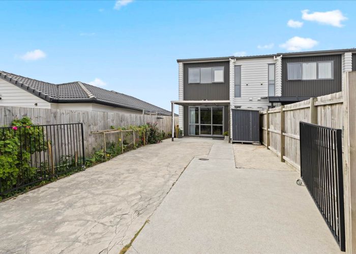  at 83 Thomas Road, Flat Bush, Manukau City, Auckland