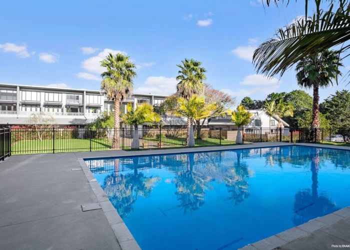  at 4D/30  Westward Ho, Glen Eden, Waitakere City, Auckland