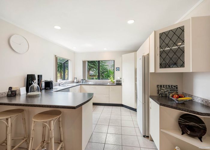  at 62 Fitzwilliam Drive, Torbay, Auckland
