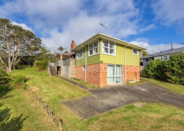  at 21 Tilden Avenue, Hillcrest, North Shore City, Auckland