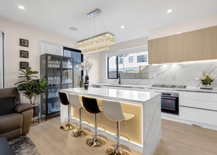  at 18 Rathmines Road, Flat Bush, Manukau City, Auckland