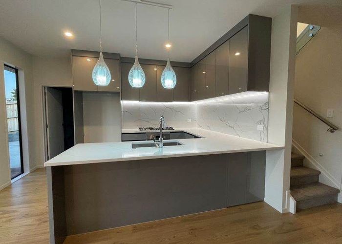  at 29 Galloway Crescent, Farm Cove, Manukau City, Auckland