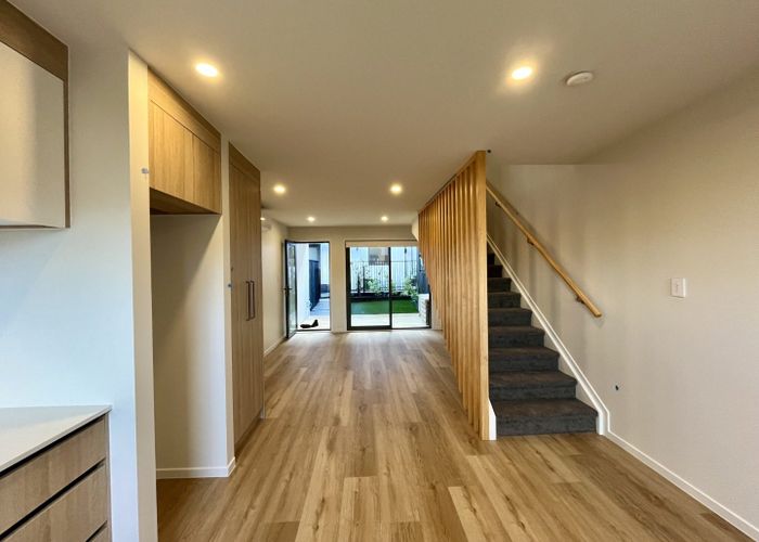  at 4/506 Glenfield Road, Bayview, North Shore City, Auckland