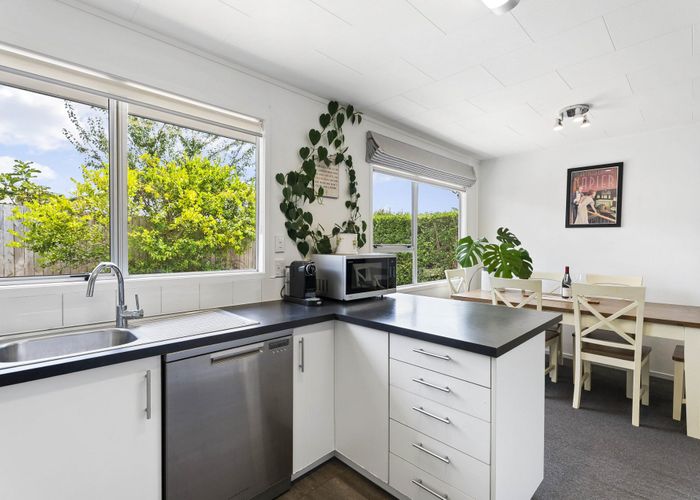  at 89 Lynn Road, Bayview, North Shore City, Auckland