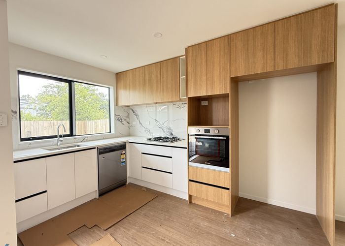  at 40B Normanton St, Glenfield, North Shore City, Auckland