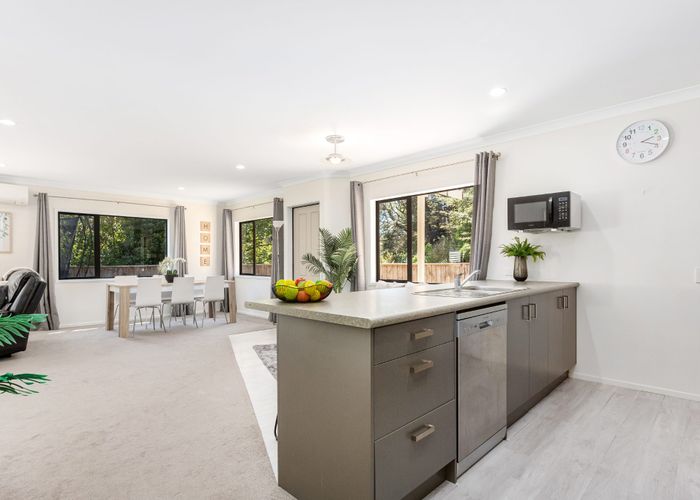  at 35 Forest Road, Pinehaven, Upper Hutt