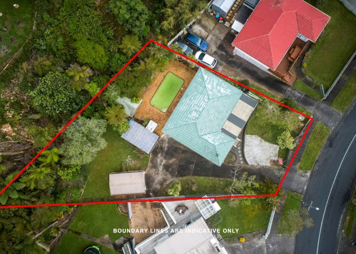  at 39 Laburnum Road, New Windsor, Auckland