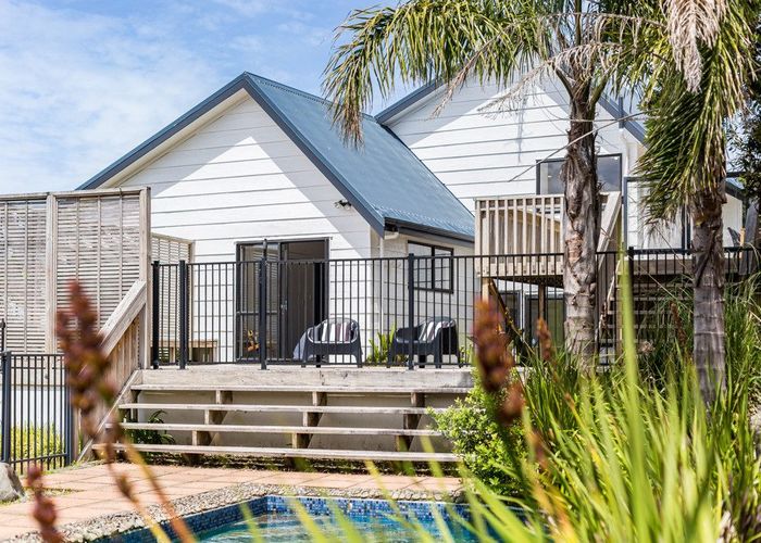  at 5 Waiheke Street, Waikanae Beach, Kapiti Coast, Wellington