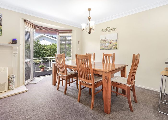 at 8 Perindale Drive, Chartwell, Hamilton