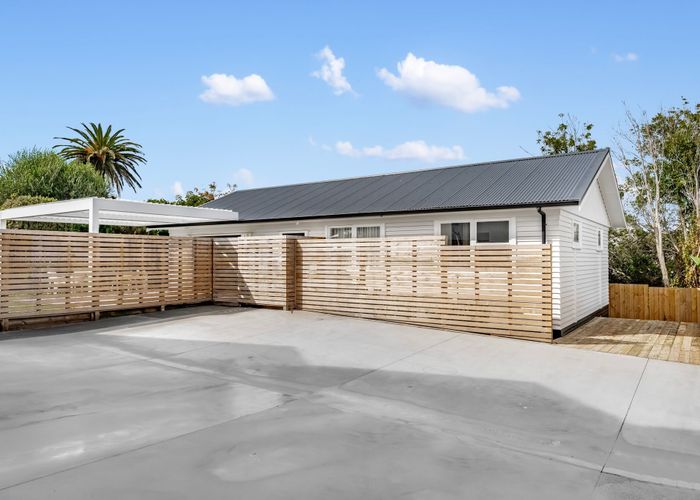  at 1 Johnston Road, Mount Wellington, Auckland