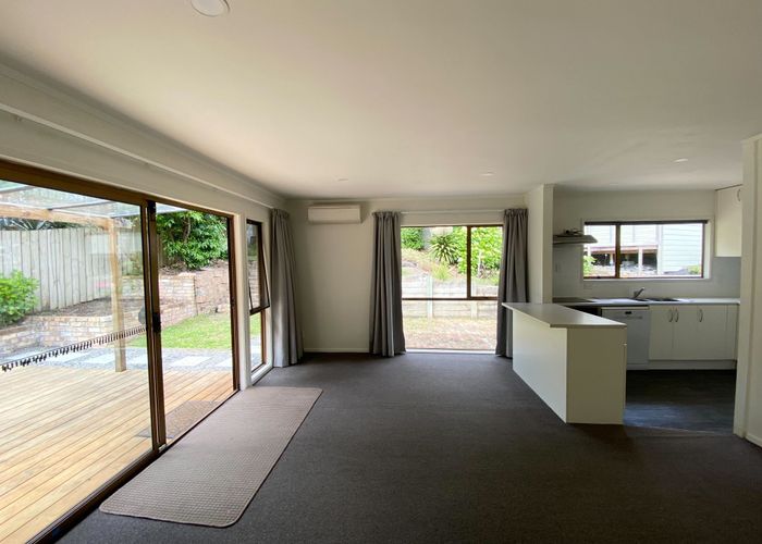  at 3/17 Paris Place, Birkenhead, Auckland