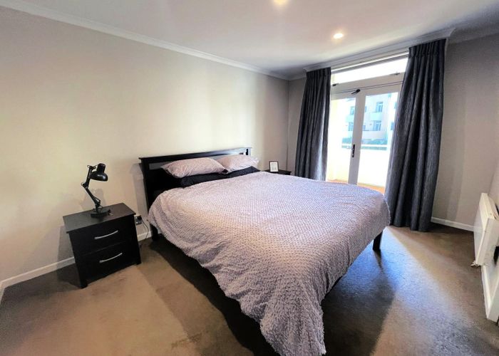  at 72/305 Evans Bay Parade, Hataitai, Wellington