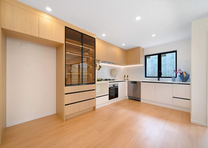  at 6C Palmer Avenue, Glen Eden, Waitakere City, Auckland