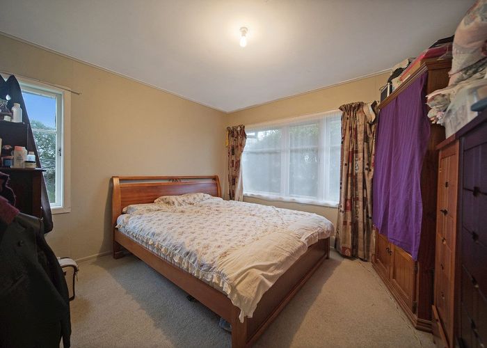  at 80 Hills Road, Otara, Auckland