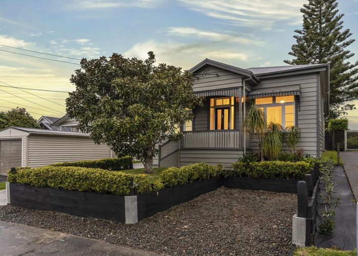  at 29 Finch Street, Morningside, Auckland