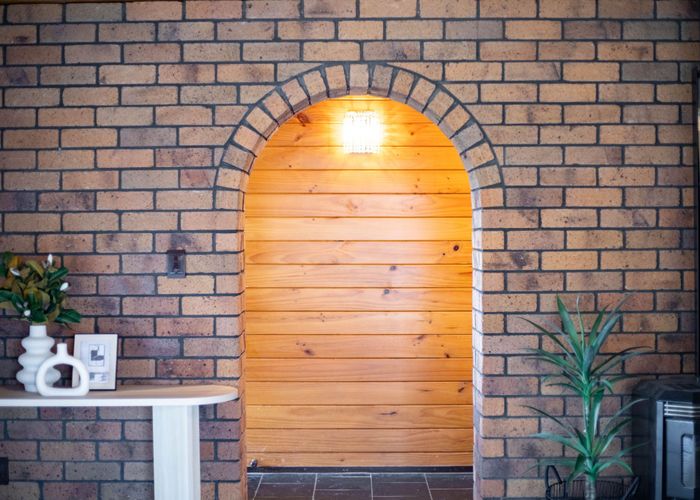  at 6 Emma Place, Pukete, Hamilton