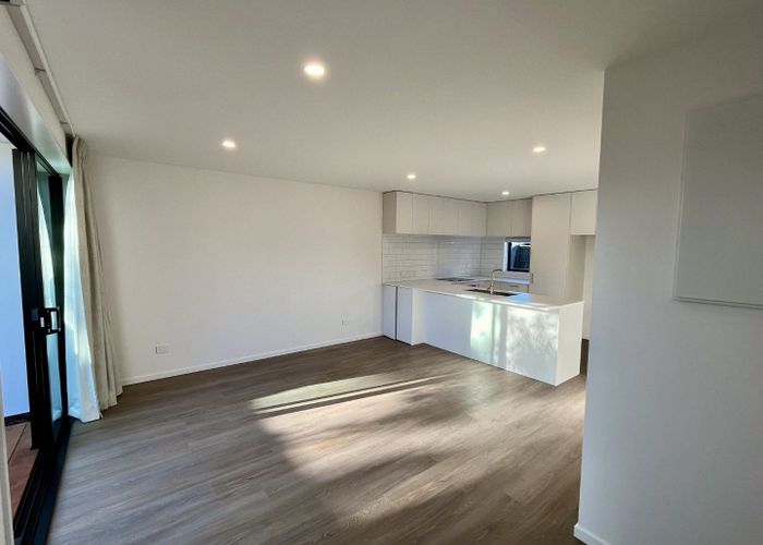  at 2/95 Linwood Avenue, Linwood, Christchurch City, Canterbury