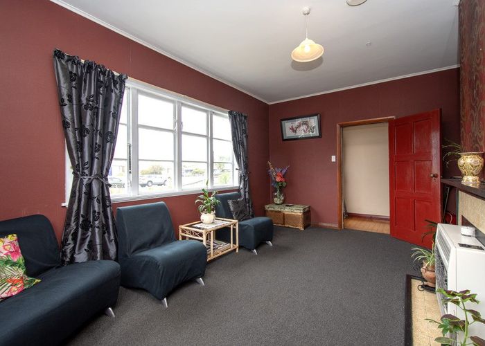  at 16 Hardy Street, New Brighton, Christchurch