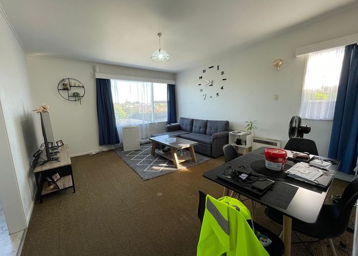  at 2/7 Aratonga Avenue, Greenlane, Auckland City, Auckland