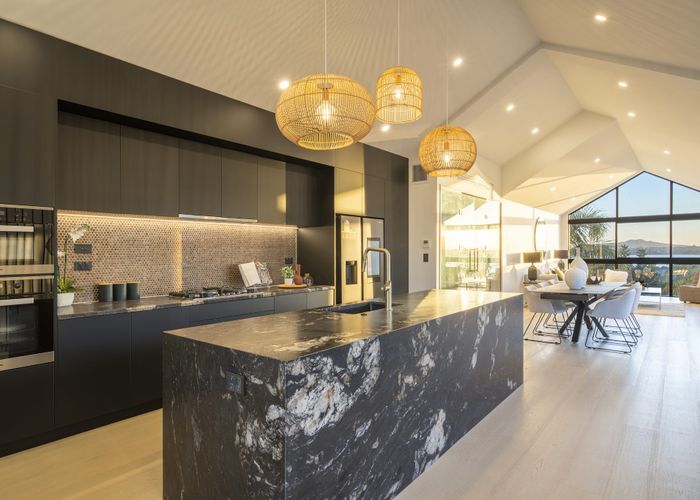  at 13 Waimana Ave, Northcote Point, North Shore City, Auckland