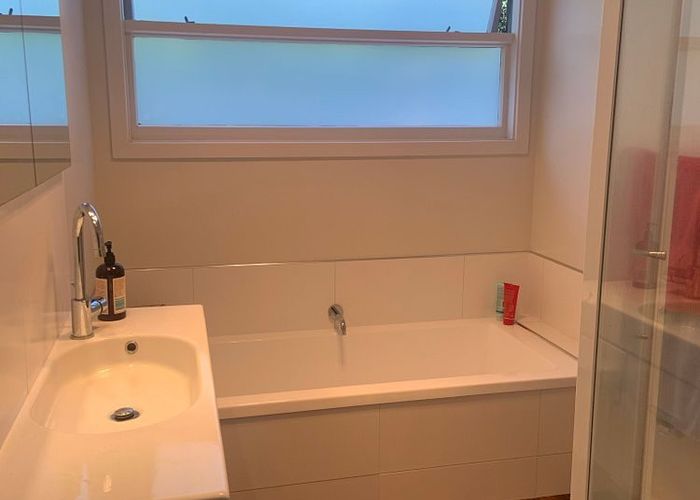  at 52 Hawthorne Street, Strowan, Christchurch City, Canterbury